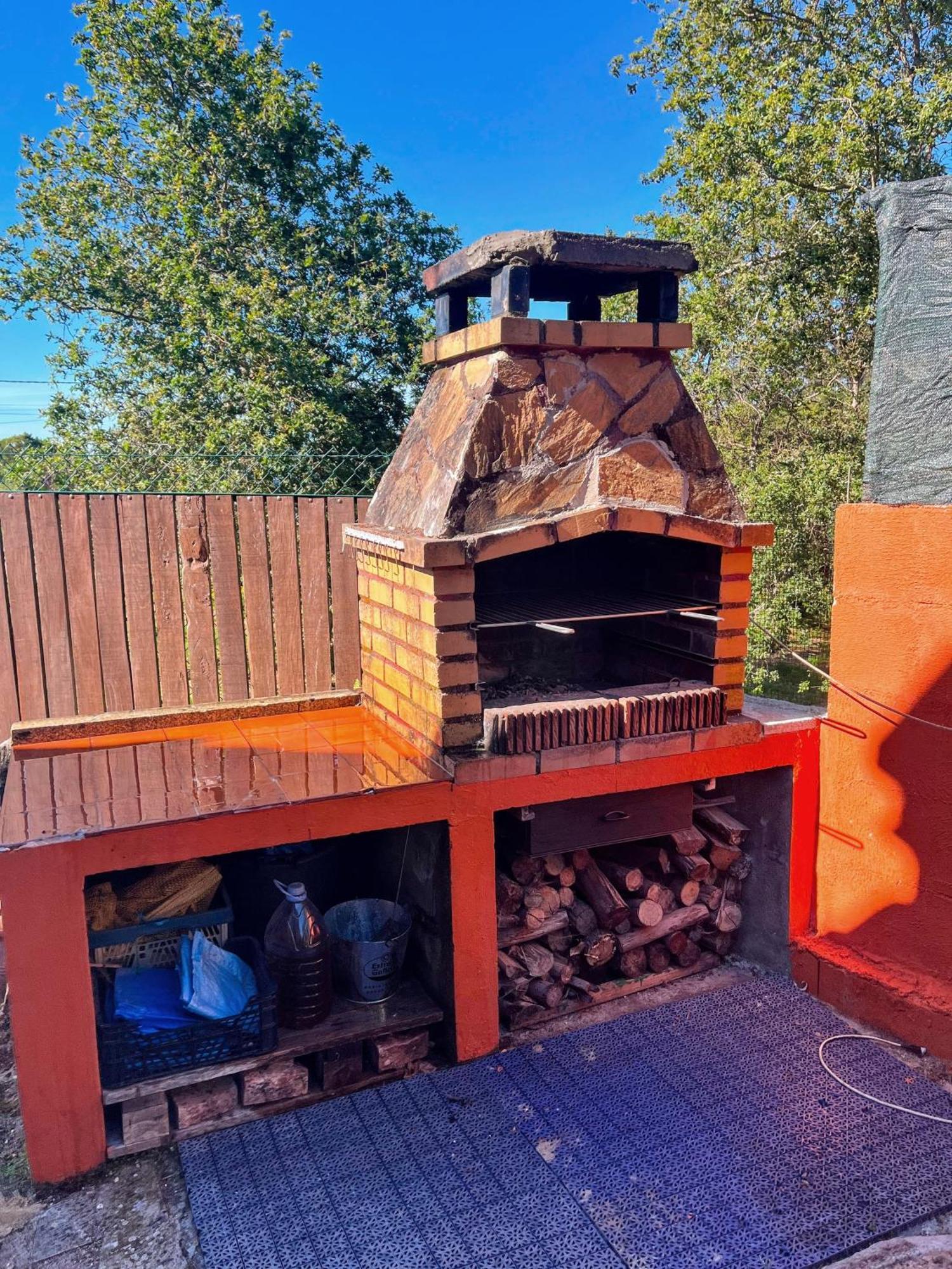 Casa Con Jardin A Un Minuto De La Playa, Casa Nolo